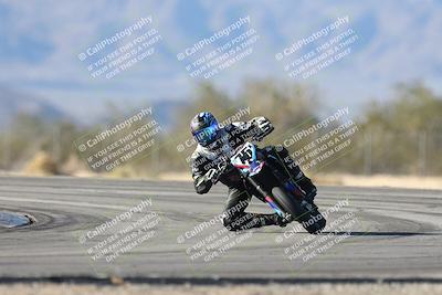 media/Dec-07-2025-CVMA (Sun) [[3e7d2de5dc]]/Race 12- Formula 40 MW and LW/